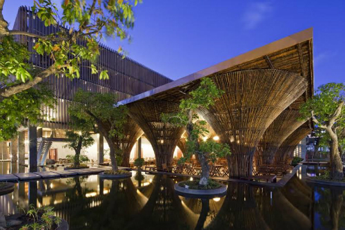komtum