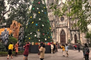 Giáng sinh về – Phố phường Việt Nam bừng sáng