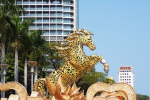 Linh vật Tết Bính Ngọ tại Đà Nẵng